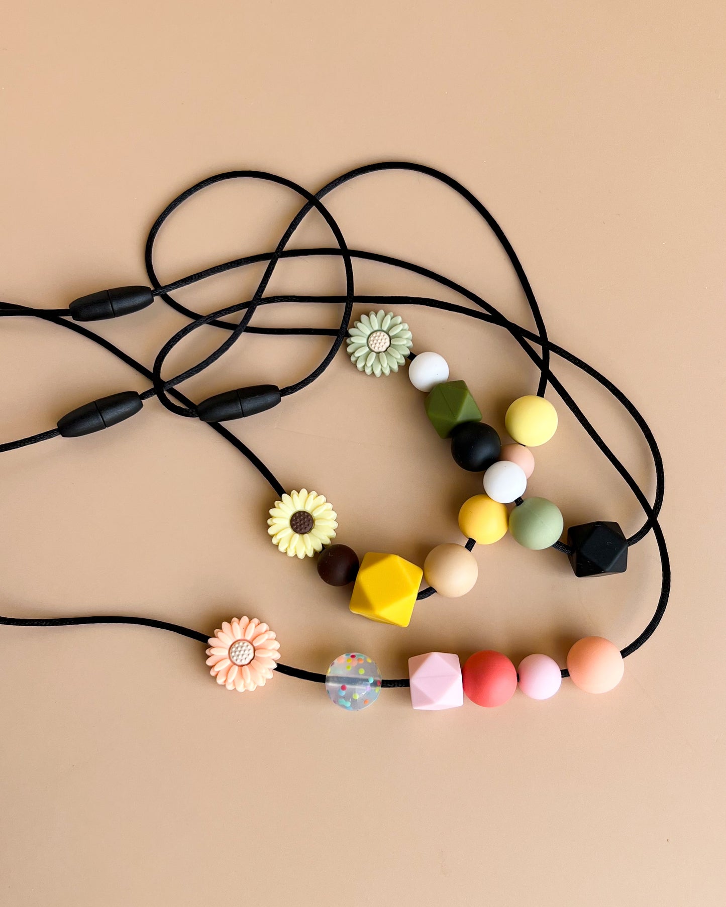 MOM TEETHING NECKLACE | FLOWERS EDITION