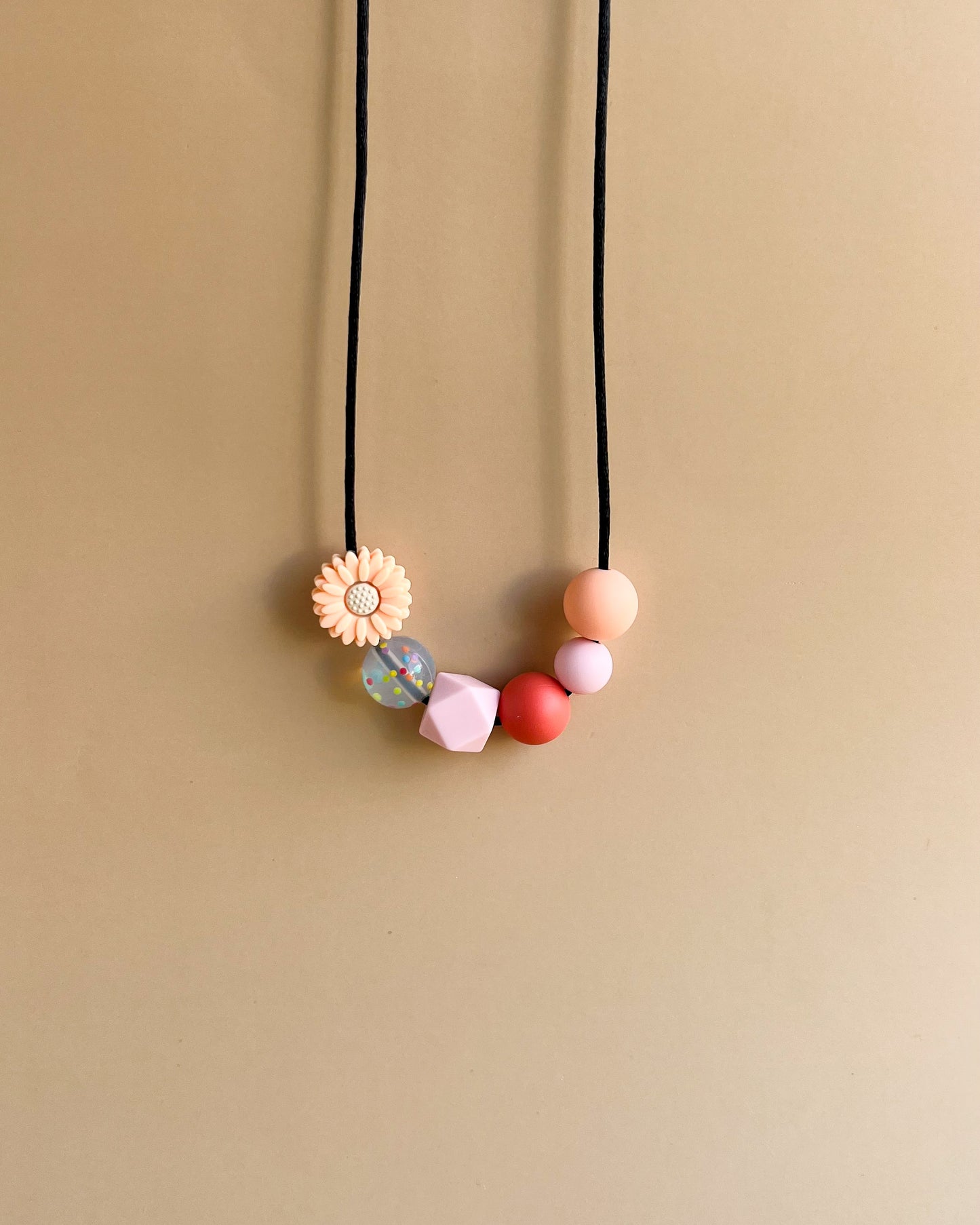 MOM TEETHING NECKLACE | FLOWERS EDITION